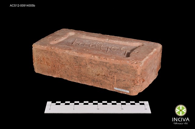 ladrillo-con-marca-de-fabrica-brick-factory-brand-n-14---firma-bajo-relieve